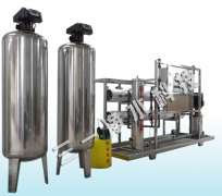 反滲透設備（山東整套5噸單機）